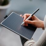 Wacom One Medium CTC6110WL Bluetooth Creative Pen Tablet - White - Image 5