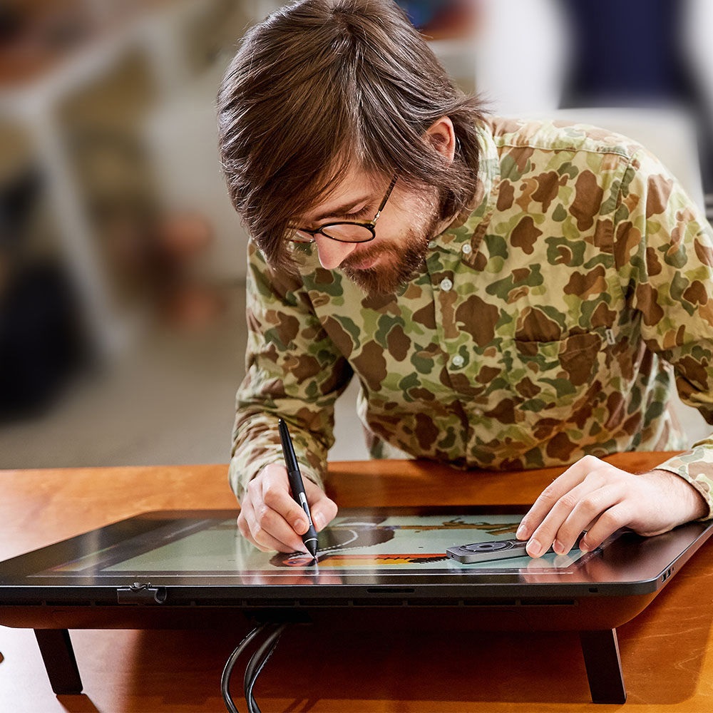 Wacom Cintiq Pro 24" DTH2420 4K UHD Creative Pen & Touch Display - Image 7